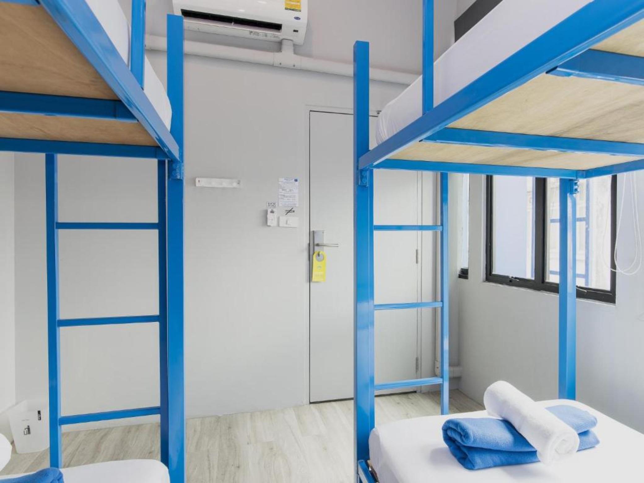 Loftel Station Hostel Bangkok Esterno foto