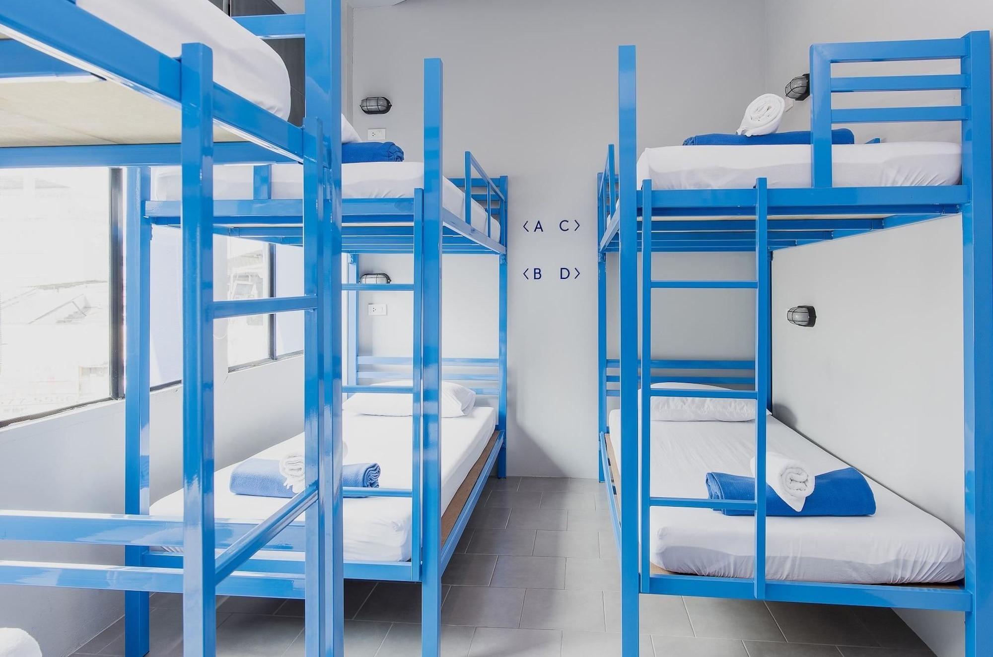 Loftel Station Hostel Bangkok Esterno foto